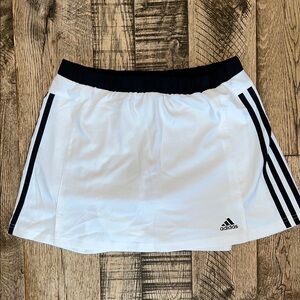 Adidas Black and White tennis athletic Skirt | youth XL